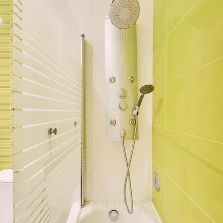 Sunny Terrace T1 Apartment Lissabon