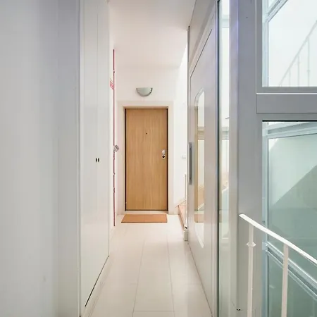 Sunny Terrace T1 Lisbona