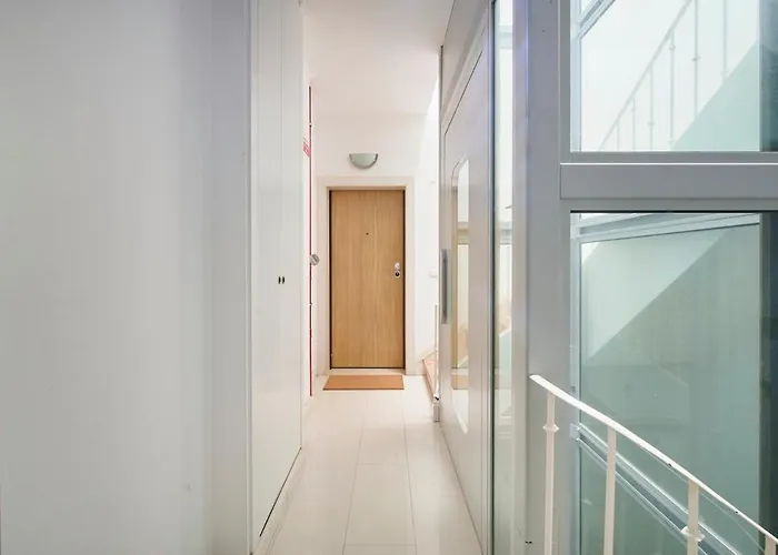 Sunny Terrace T1 Lisbon