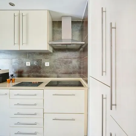 Sunny Terrace T1 Apartman *